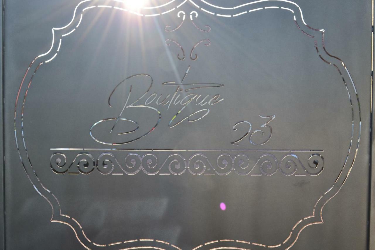 Hotel Boutique 23 Douăzeci şi Trei August Exterior foto